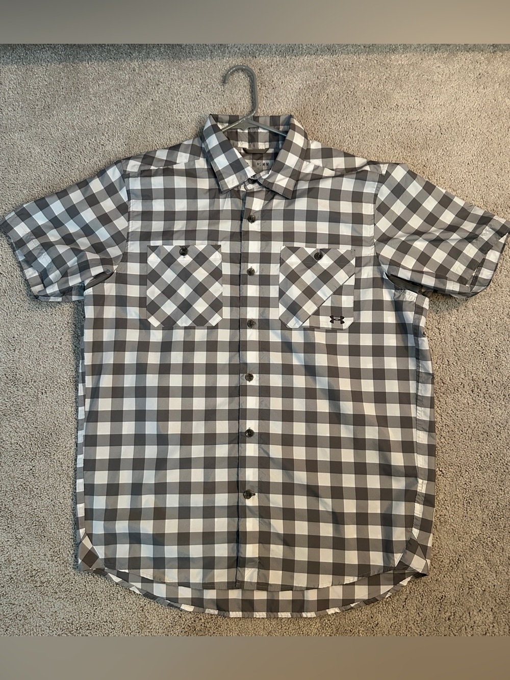 Under Armour Men’s Gray & White Plaid Short-Sleeve Button-Up Shirt